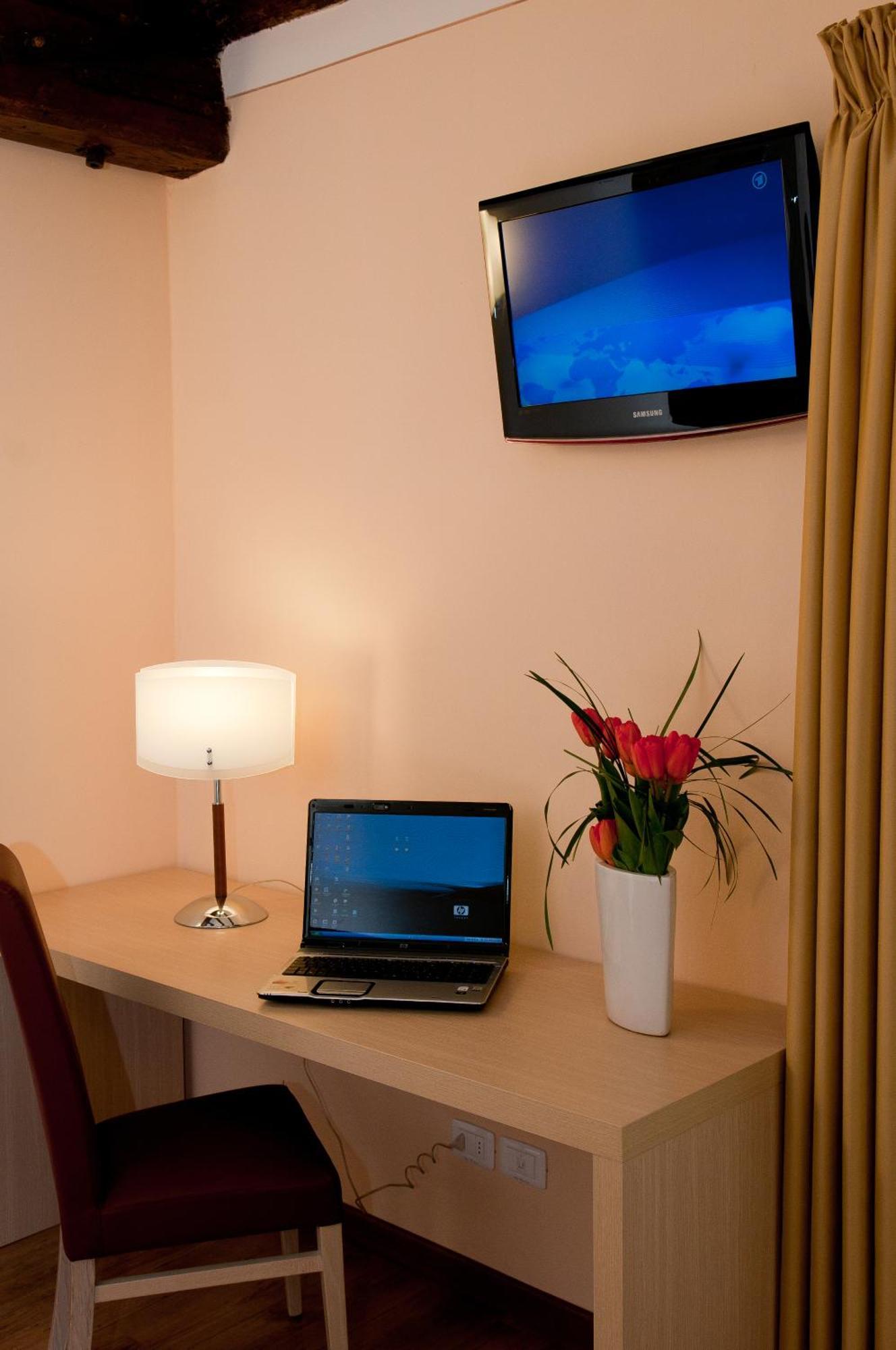 Hotel Villa Maternini Vazzola Номер фото
