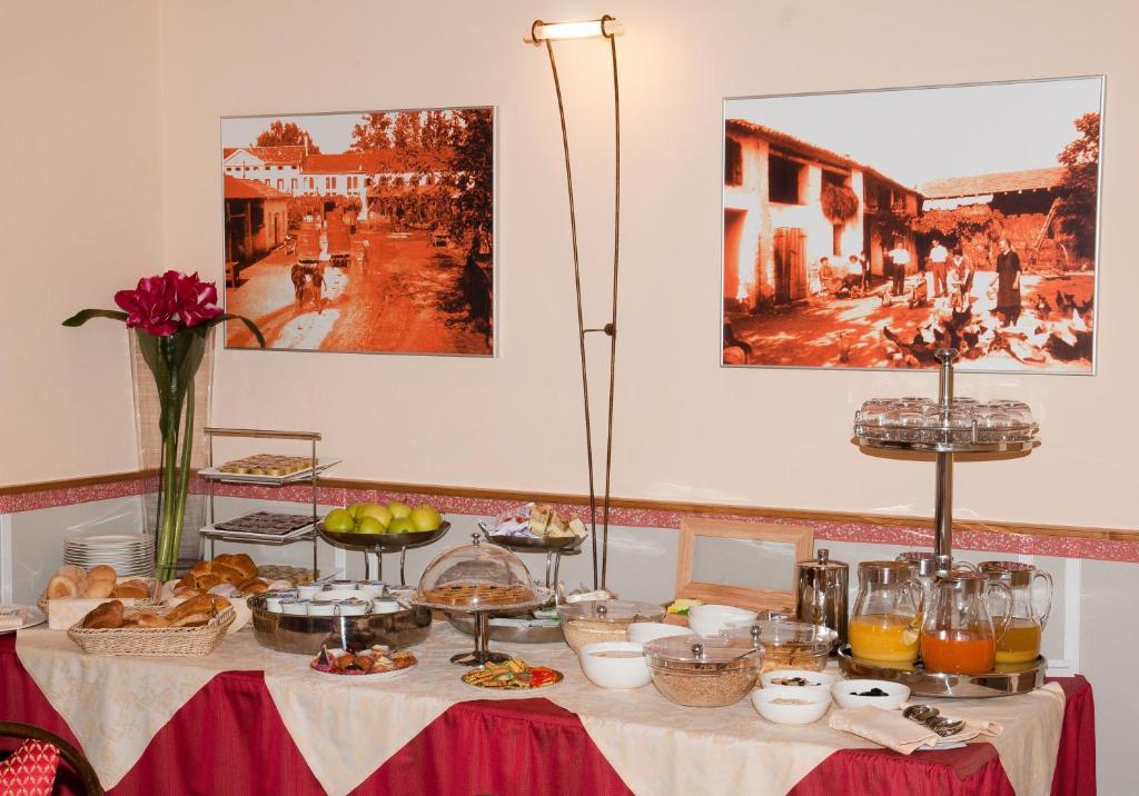 Hotel Villa Maternini Vazzola Екстер'єр фото