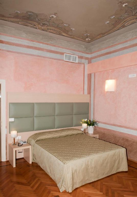 Hotel Villa Maternini Vazzola Екстер'єр фото
