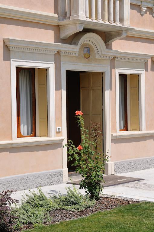 Hotel Villa Maternini Vazzola Екстер'єр фото